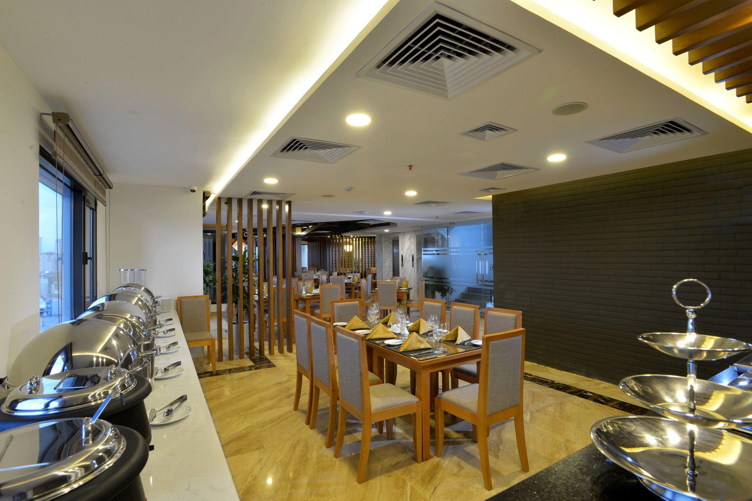 โรงแรมลอนดอน ฮานอย ภายนอก รูปภาพ